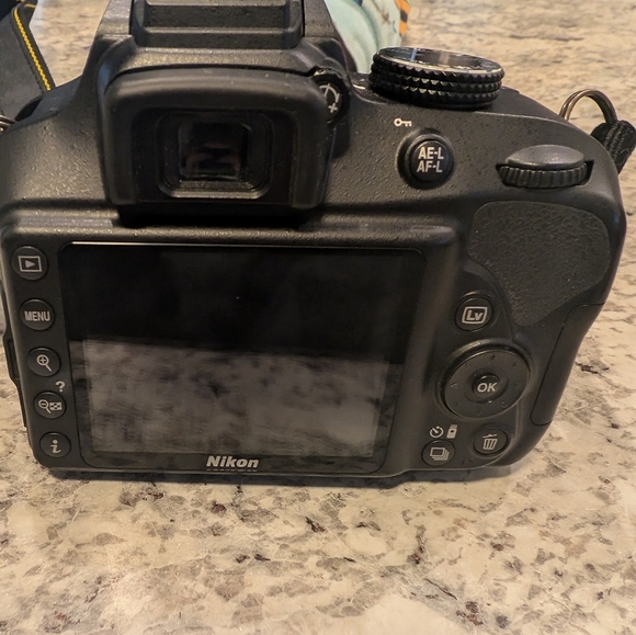 Nikon D3400 Black DSLR Camera - Picture 5 of 9